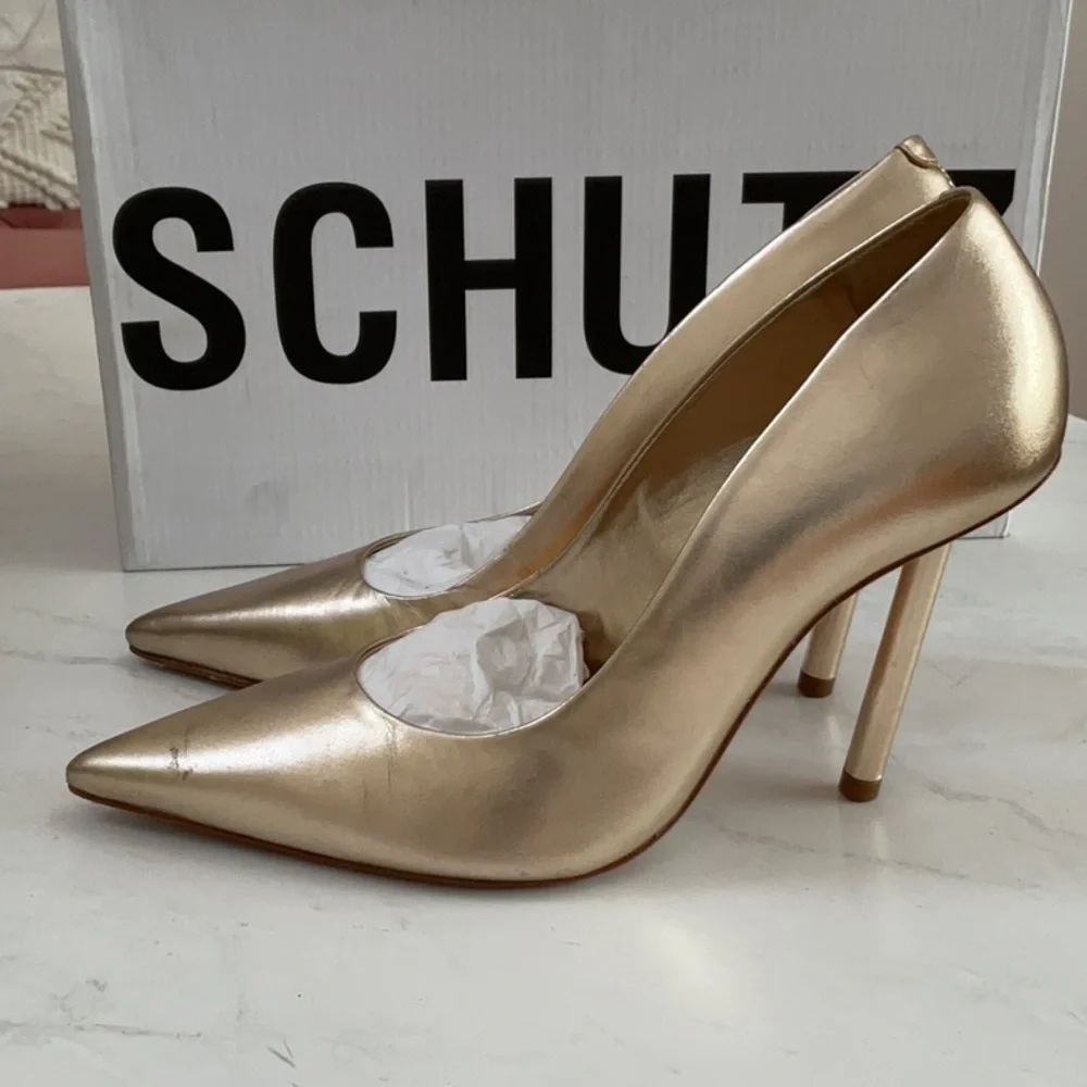 Schutz Lou Pin Heel size: 7.5